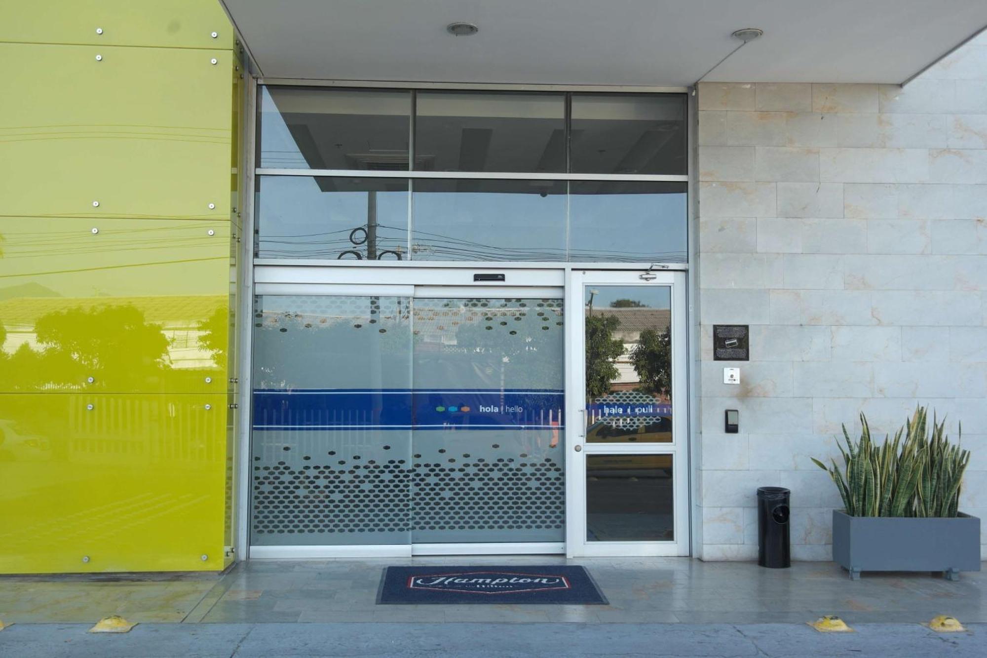 Hampton By Hilton Valledupar Exterior photo